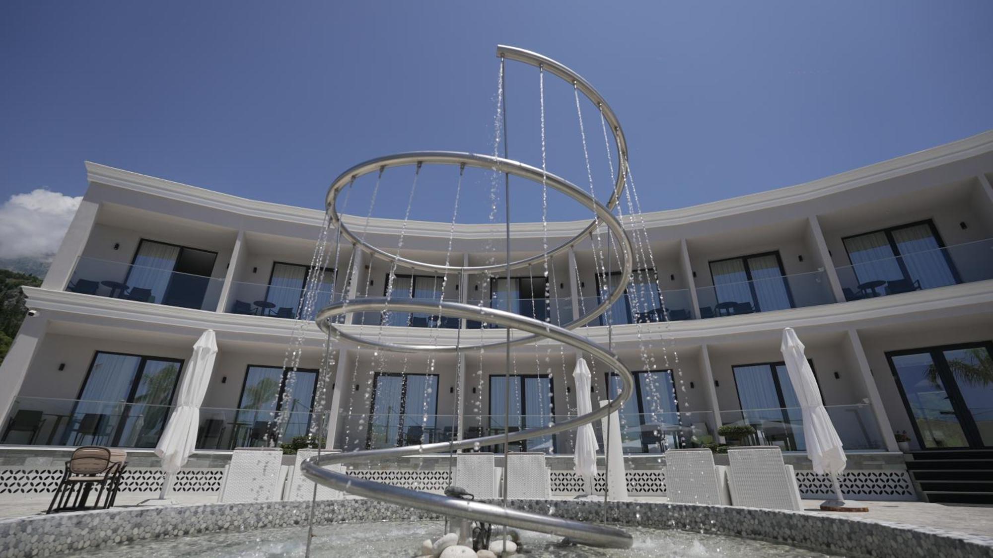 Ebbi Hotel Dhërmi Exterior foto